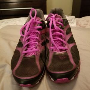 Nike womens shox size 10